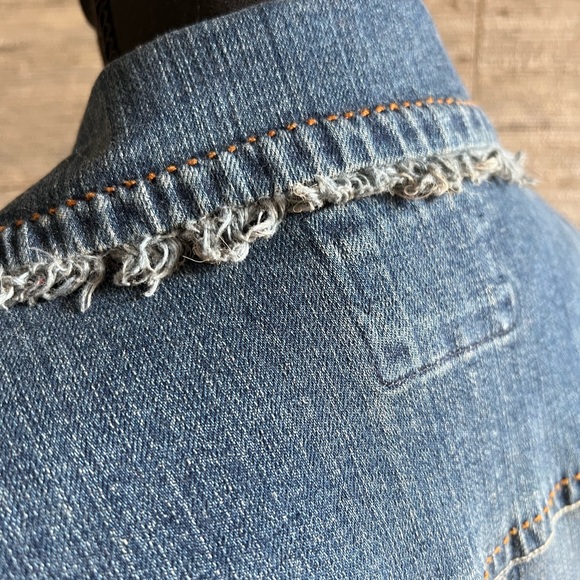 A.M.I Y2K Jacket - Picture 4 of 5